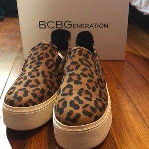 Size 8 BCBG Casey leopard microsuede slip on